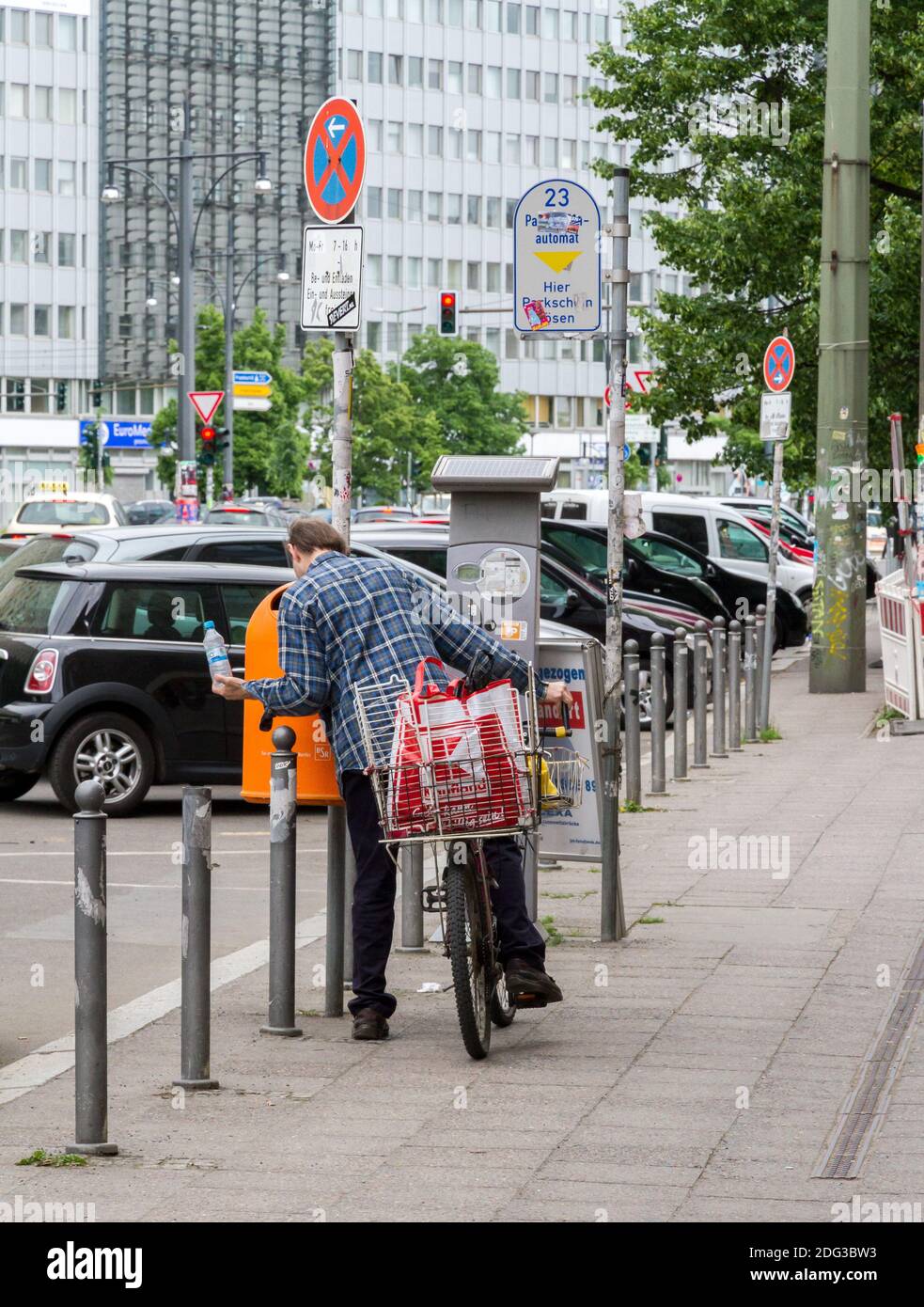Leergut Stock Photo Alamy