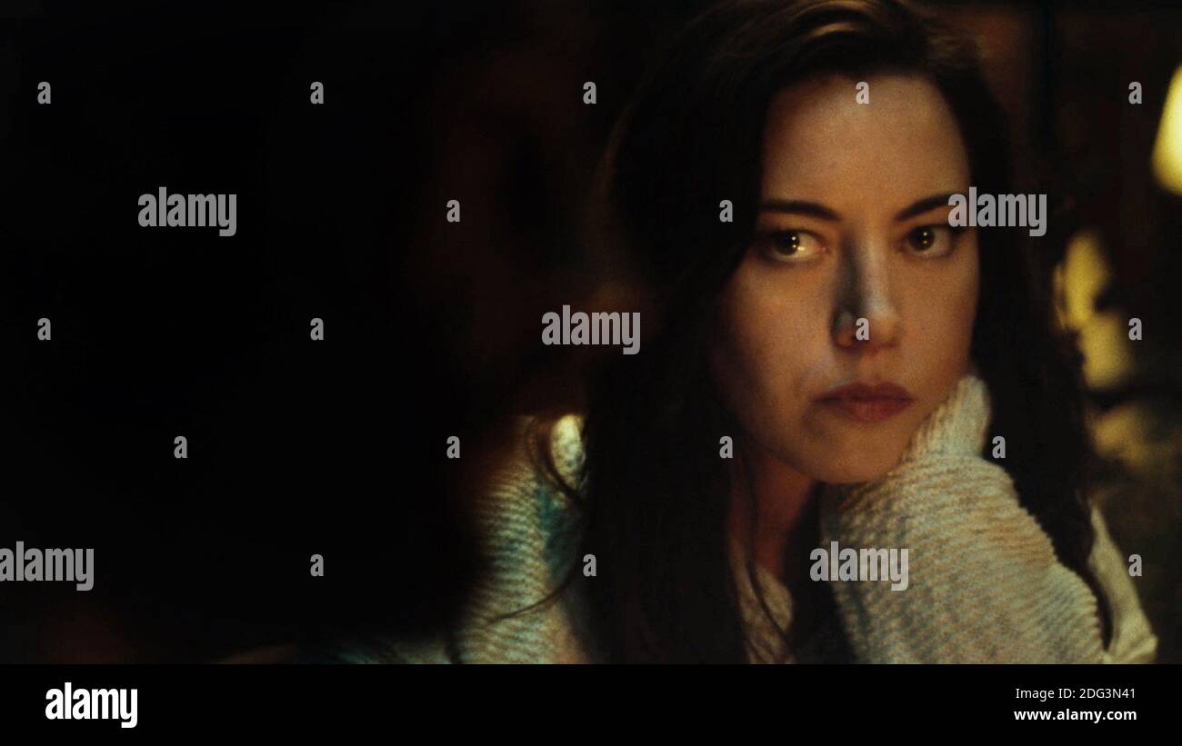 BLACK BEAR Aubrey Plaza 2020 Momentum Pictures Courtesy Everett black-bear-aubrey-plaza-2020-momentum-pictures-courtesy-everett