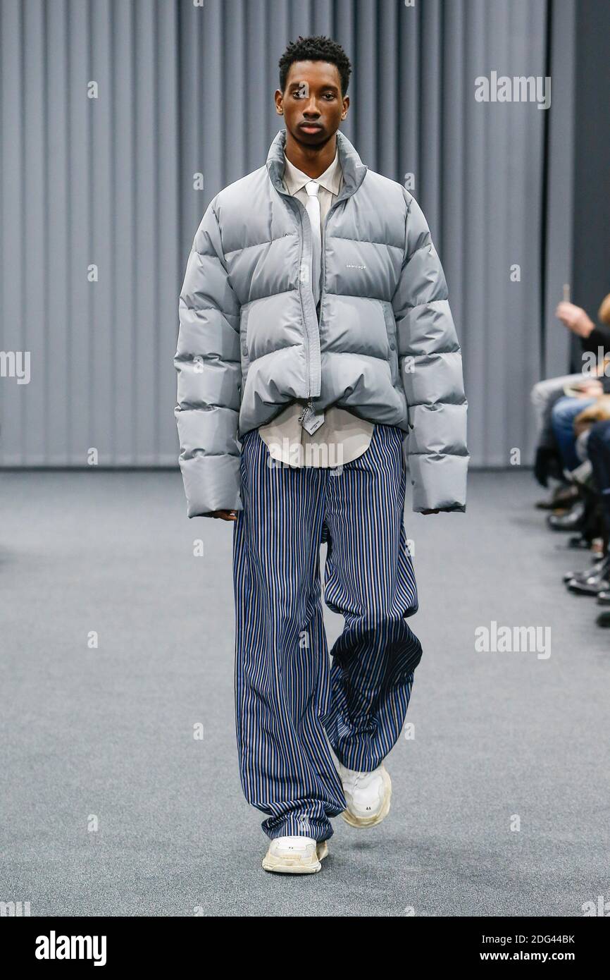 A model walks the runway during the Balenciaga Menswear Fall/Winter  2017-2018 show as part