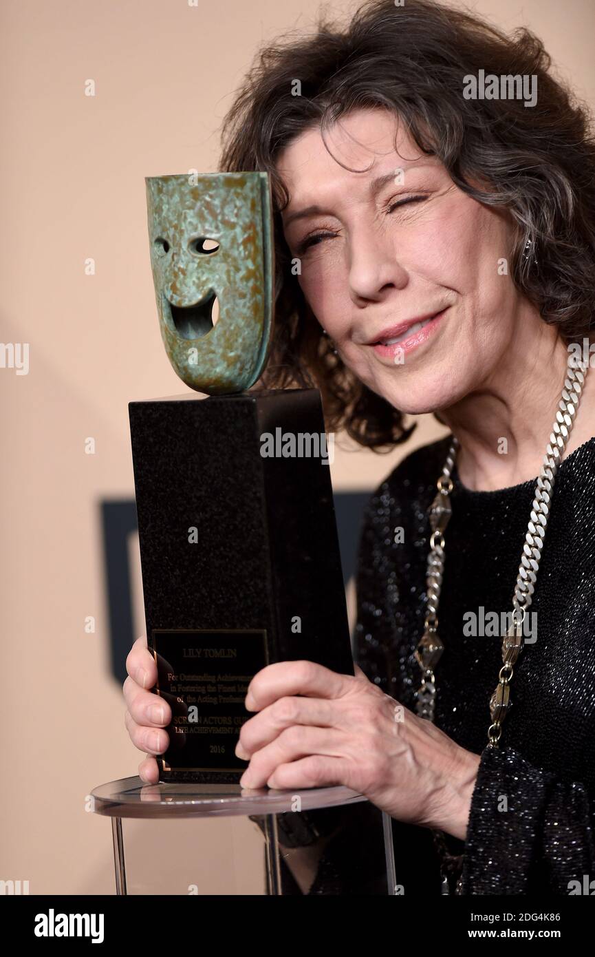 Lily Tomlin poses in the press room during the 23rd Annual Screen