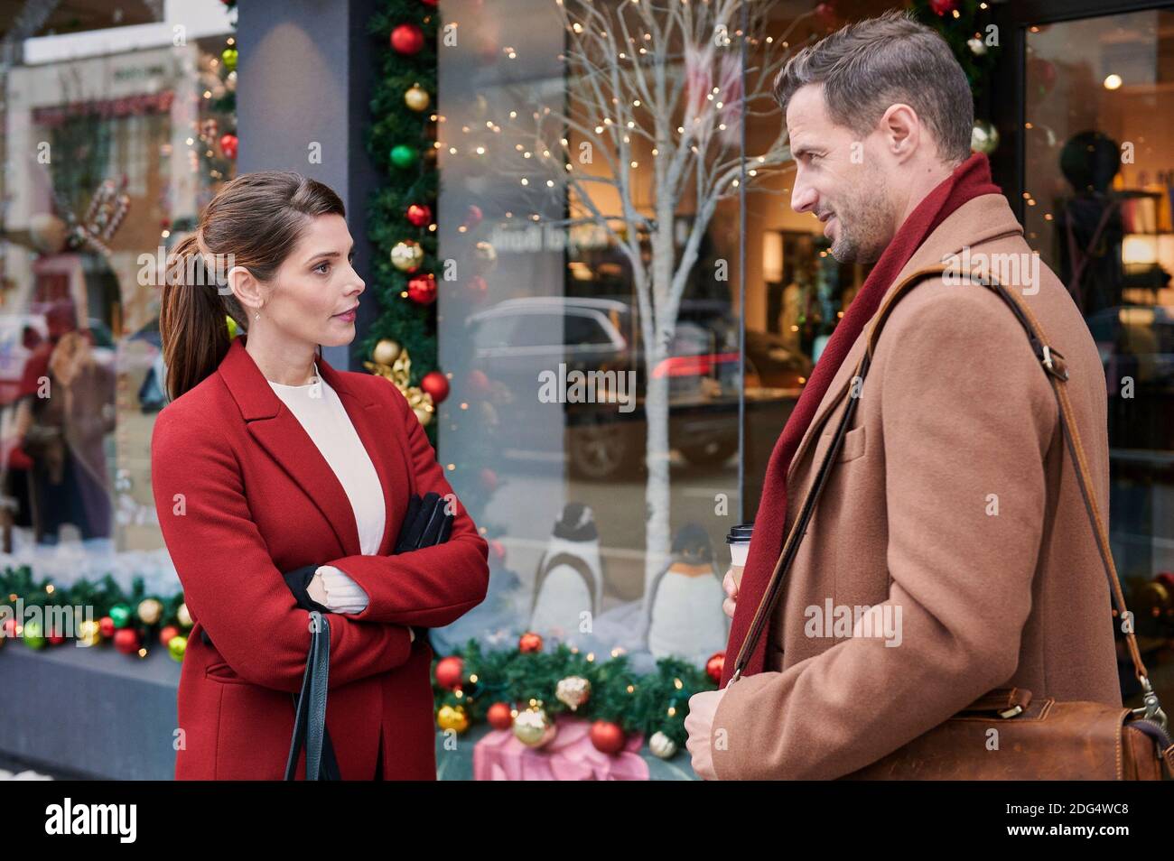 A LITTLE CHRISTMAS CHARM, from left Ashley Greene, Brendan Penny