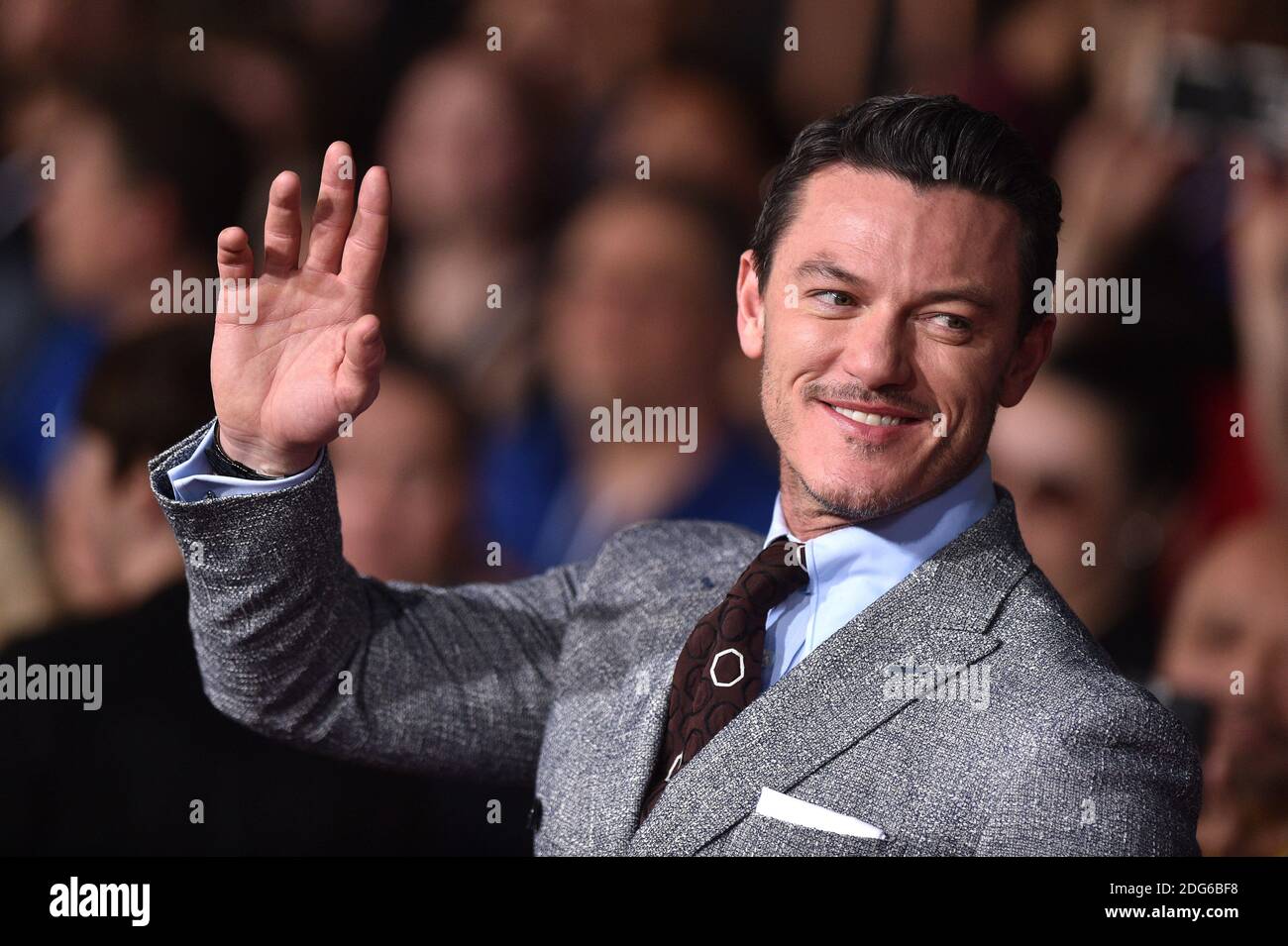 Luke evans beauty and the beast hires stock photography and images Alamy