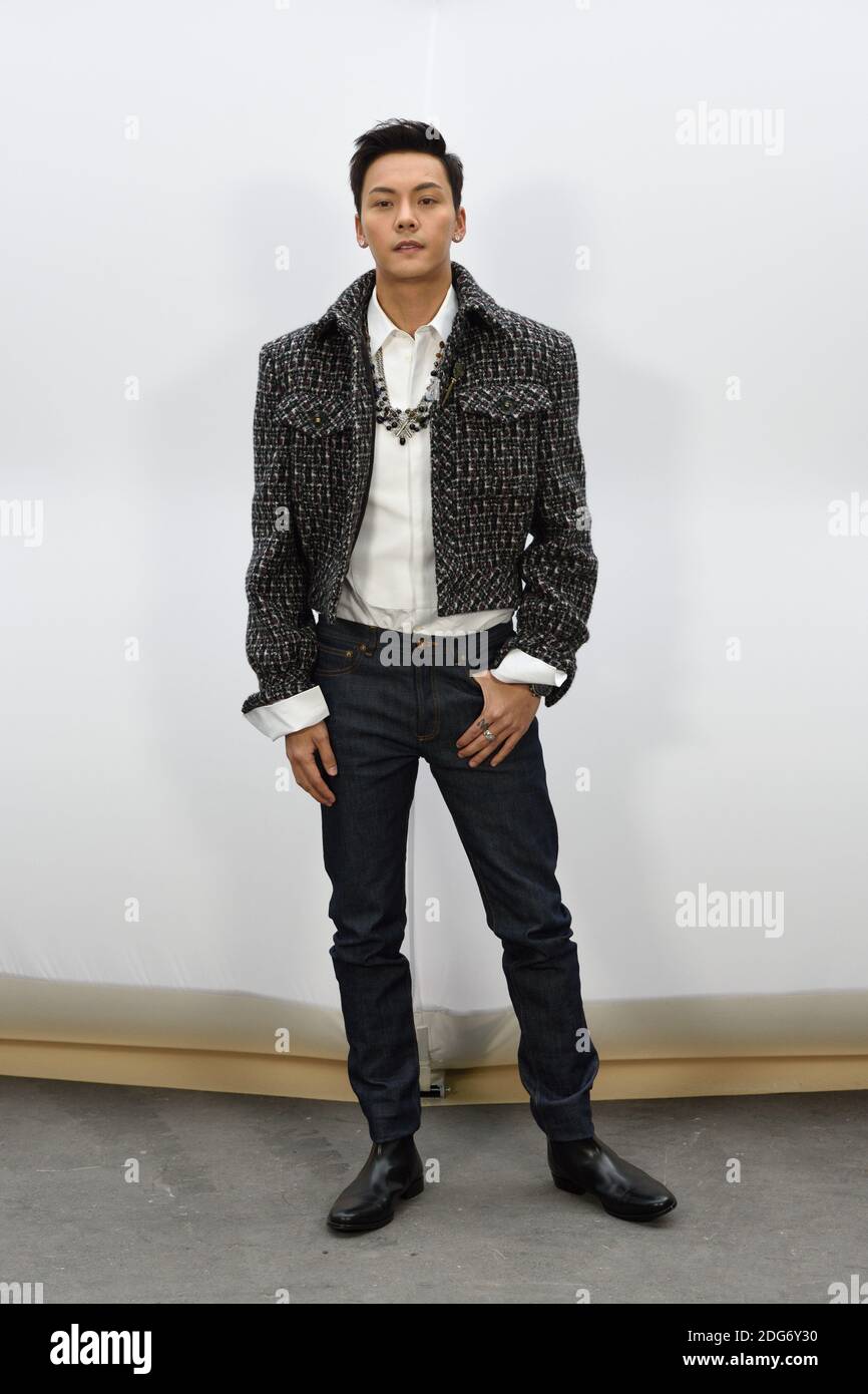 William Chan attending the Chanel show as part of the Paris Fashion Week  Womenswear Fall/Winter 2017/2018 in Paris, France on March 7, 2017. Photo  by Alban Wyters/ABACAPRESS.COM Stock Photo - Alamy