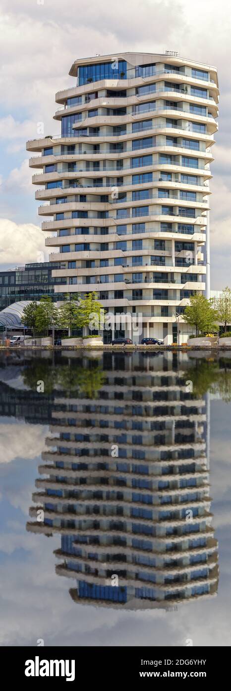 High-rise building in Hamburg's Hafencity Stock Photo - Alamy