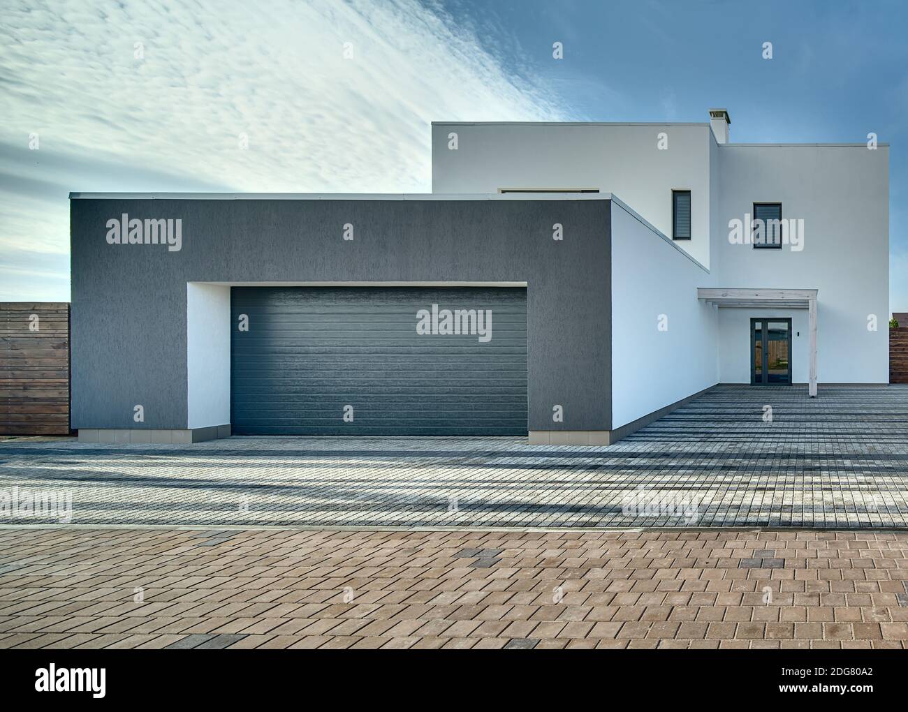 Country house in modern style Stock Photo - Alamy