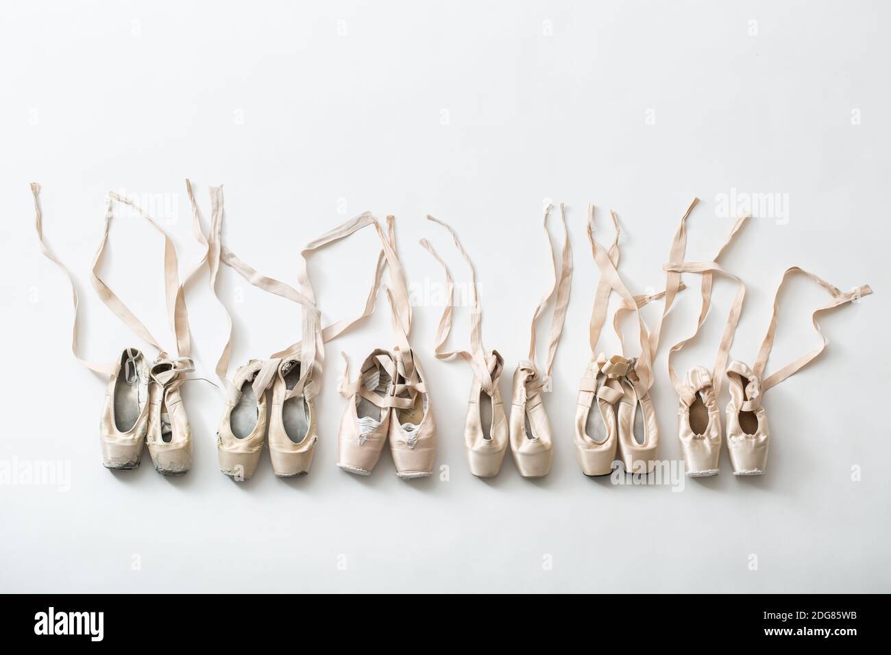 Ballet shoes pointe isolated Stock Photo - Alamy