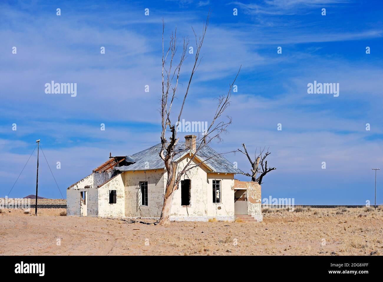Verfallenes Bahnshofsgebäude von Garub bei Aus, Namibia, Afrika Stock Photo