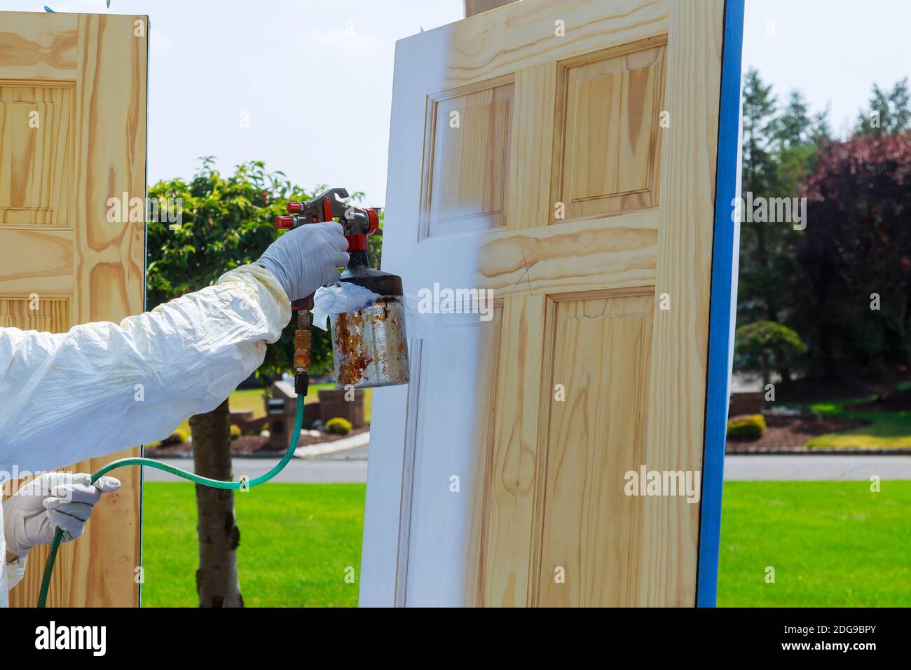 Painting doors hires stock photography and images Alamy