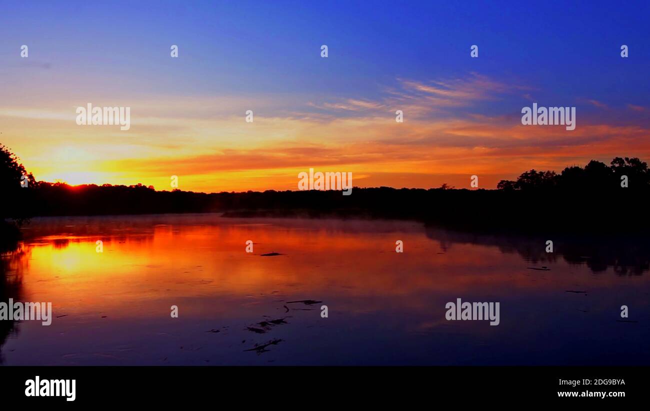Fog morning hi-res stock photography and images - Alamy