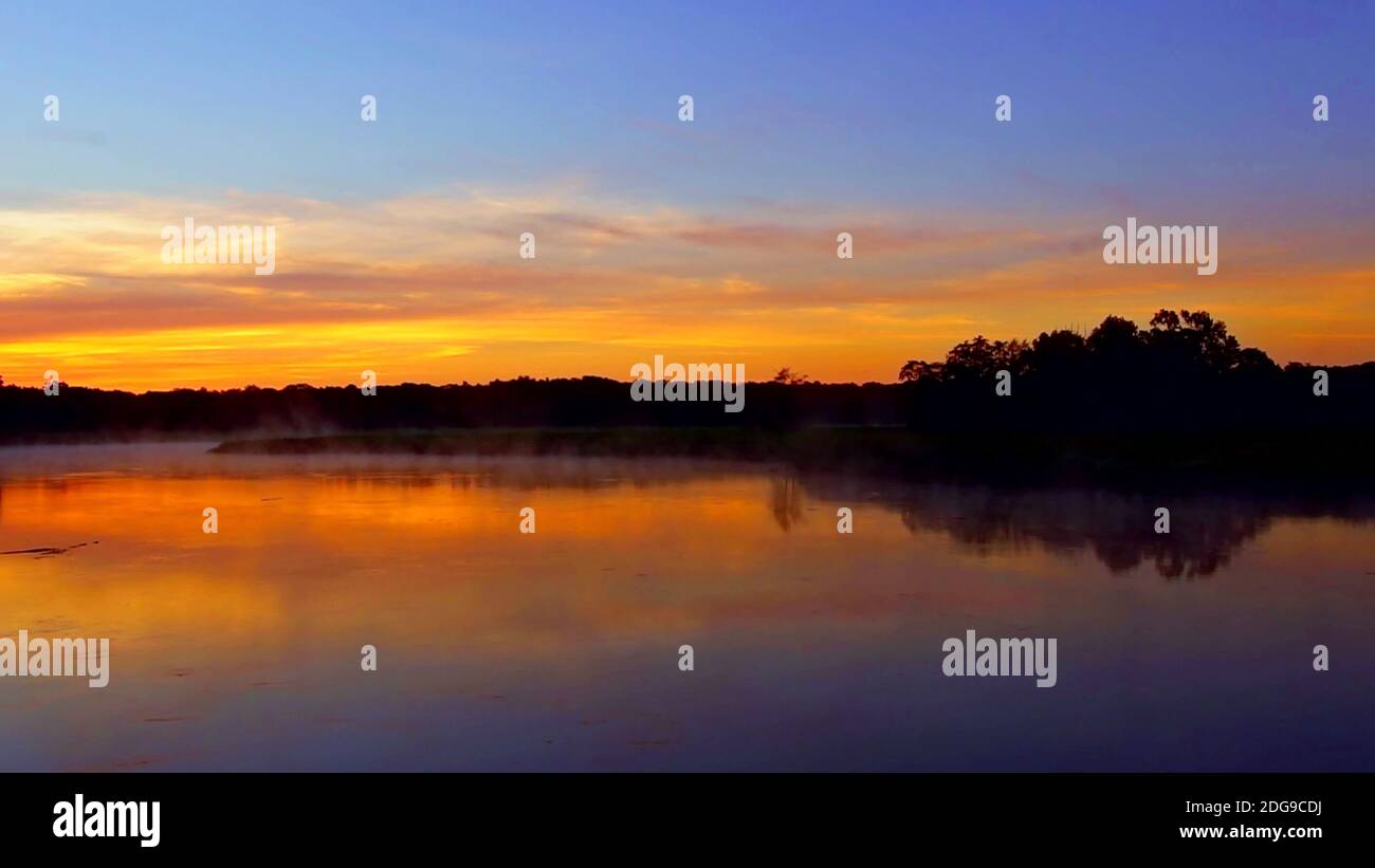Fog morning hi-res stock photography and images - Alamy