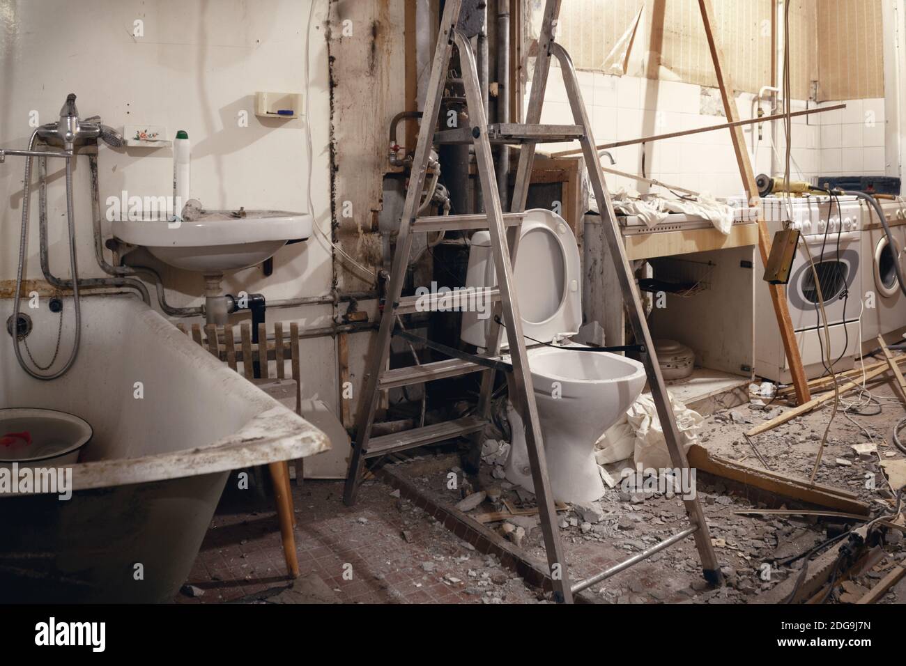 repairs-and-reconstruction-in-moscow-apartment-the-walls-of-the