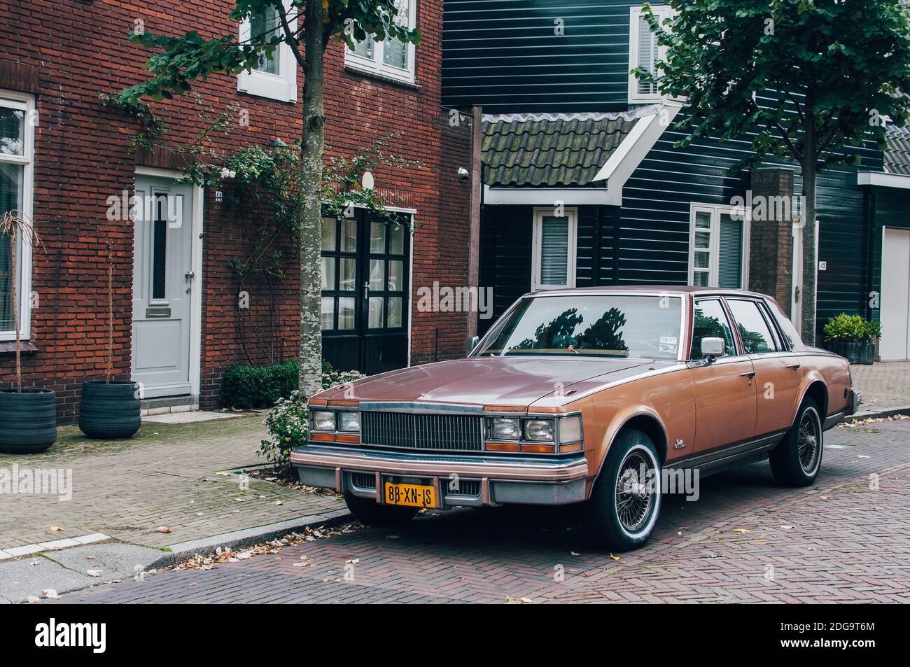 Cadillac seville 1975