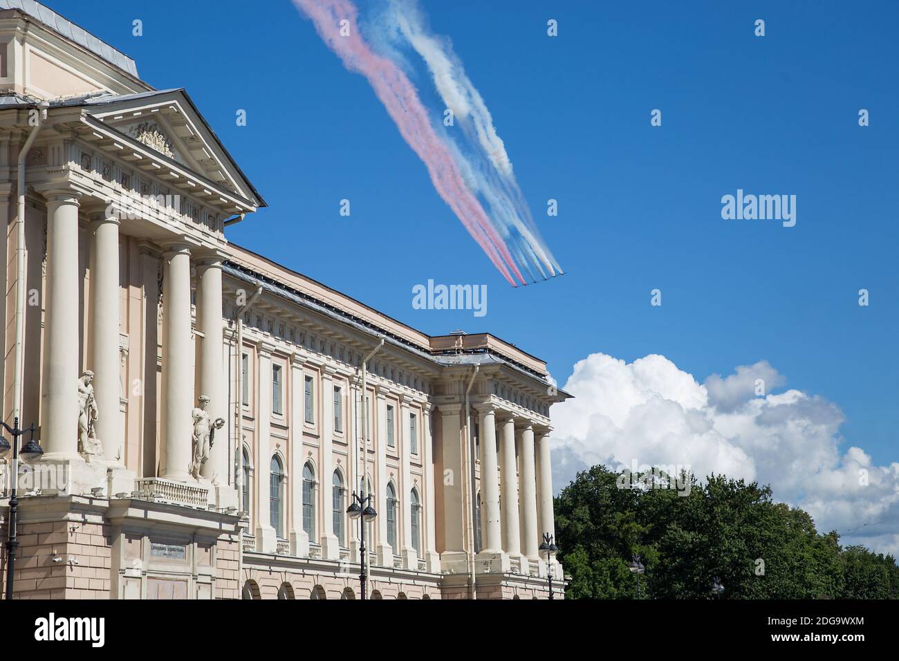 07.26.2020. Russia, St. Petersburg: Aviation parade. The military aviation parade on the Day of the Navy. A group of Su-25 attack aircraft draws the R Stock Photo