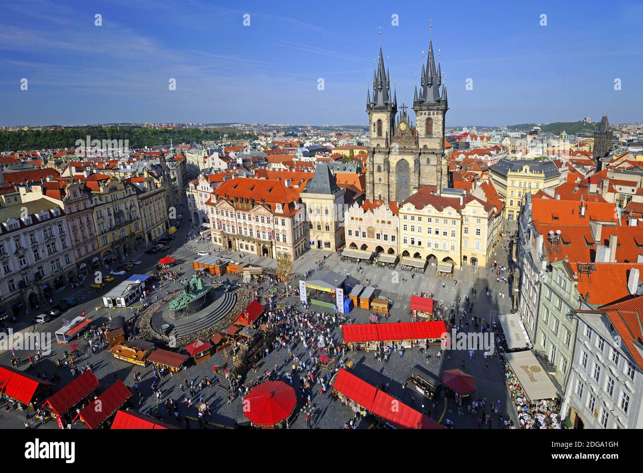 Blick vom Rathausturm ueber den Altstädter Ring, Altstadt von Prag, Tschechische Republik, Europa Stock Photo