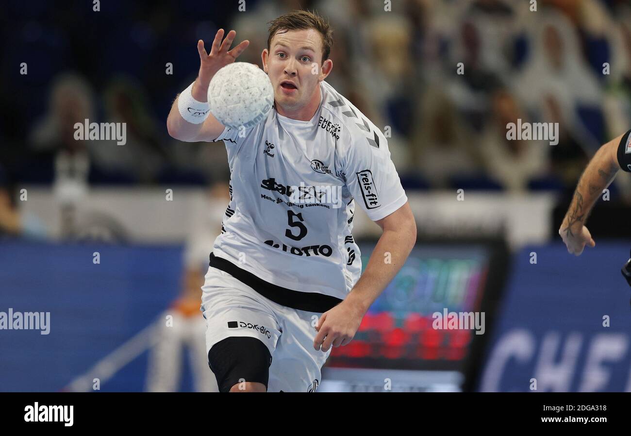 firo: 05.12.2020 Fuvuball: Soccer: Handball 1st Bundesliga season 2020/21 THW Kiel - Eulen Ludwigshafen Sander Sagosen, THW, individual action | usage worldwide Stock Photo