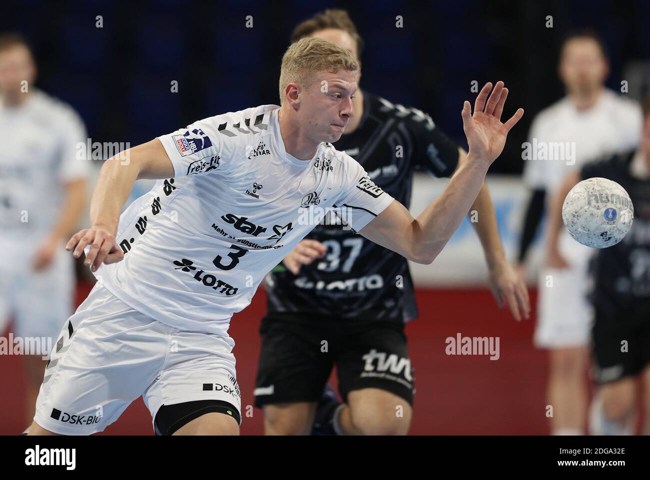 firo: 05.12.2020 Fuvuball: Soccer: Handball 1st Bundesliga season 2020/21 THW Kiel - Eulen Ludwigshafen individual action, THW, Sven Ehrig | usage worldwide Stock Photo