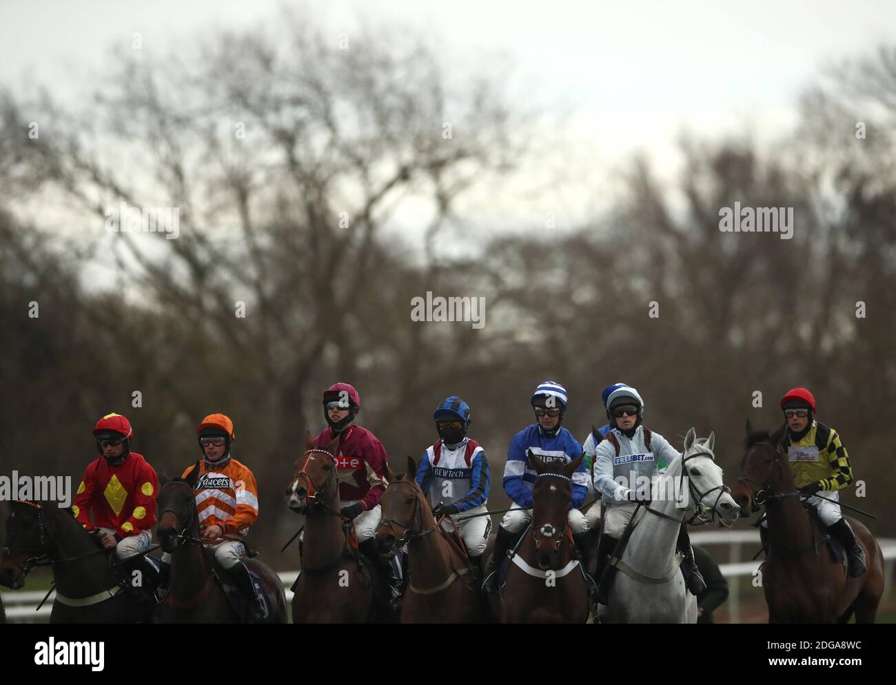 Runners and riders at the start of the Sky Sports Racing HD Virgin 535 Handicap Chase at Uttoxeter Racecourse. Picture date: Tuesday December 8, 2020. See PA story RACING Uttoxeter. Photo credit should read: Tim Goode/PA Wire. RESTRICTIONS: Use subject to restrictions. Editorial use only, no commercial use without prior consent from rights holder. Stock Photo