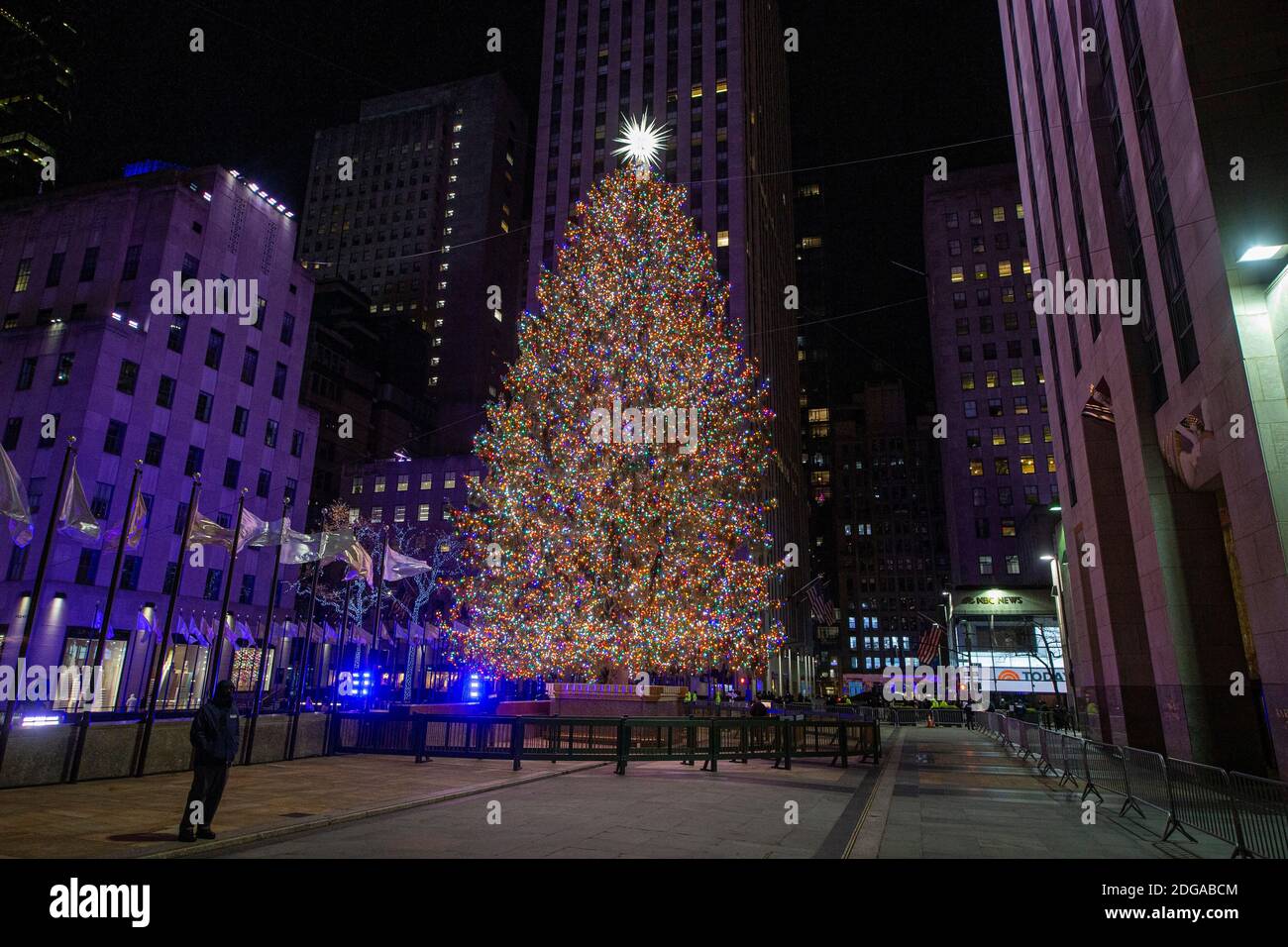 The Christmas tree at Rockefeller Center in New York City. (Photo The Christmas Tree At Rockefeller Center