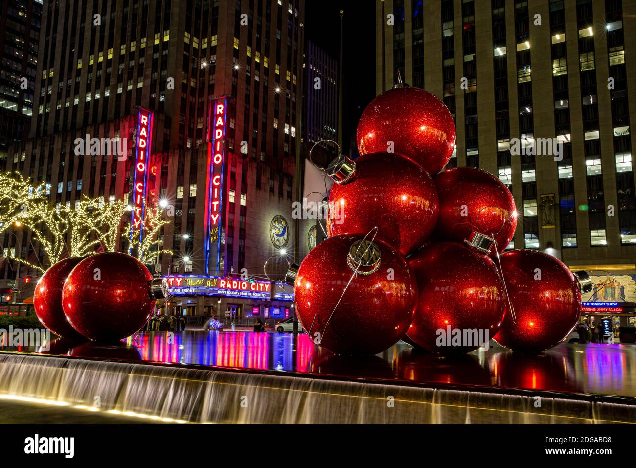Radio city music hall christmas ornament Clearance
