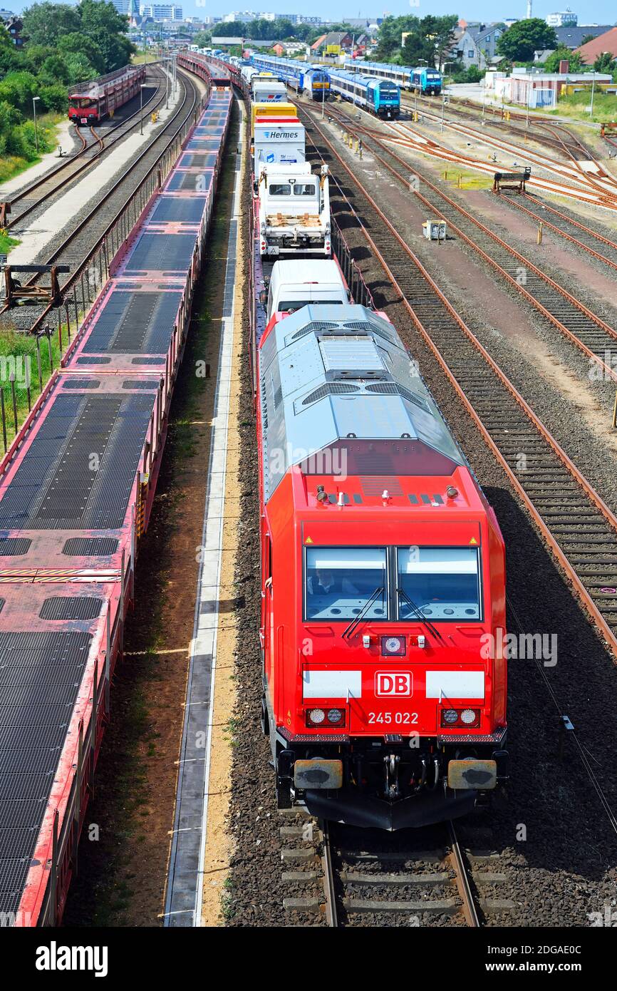 Autozug, Autoreisezug, Sylt Shuttle als Verbindung der Insel Sylt mit dem Festland, Sylt, Nordfriesische Inseln, Nordfriesland, Schleswig-Holstein, De Stock Photo