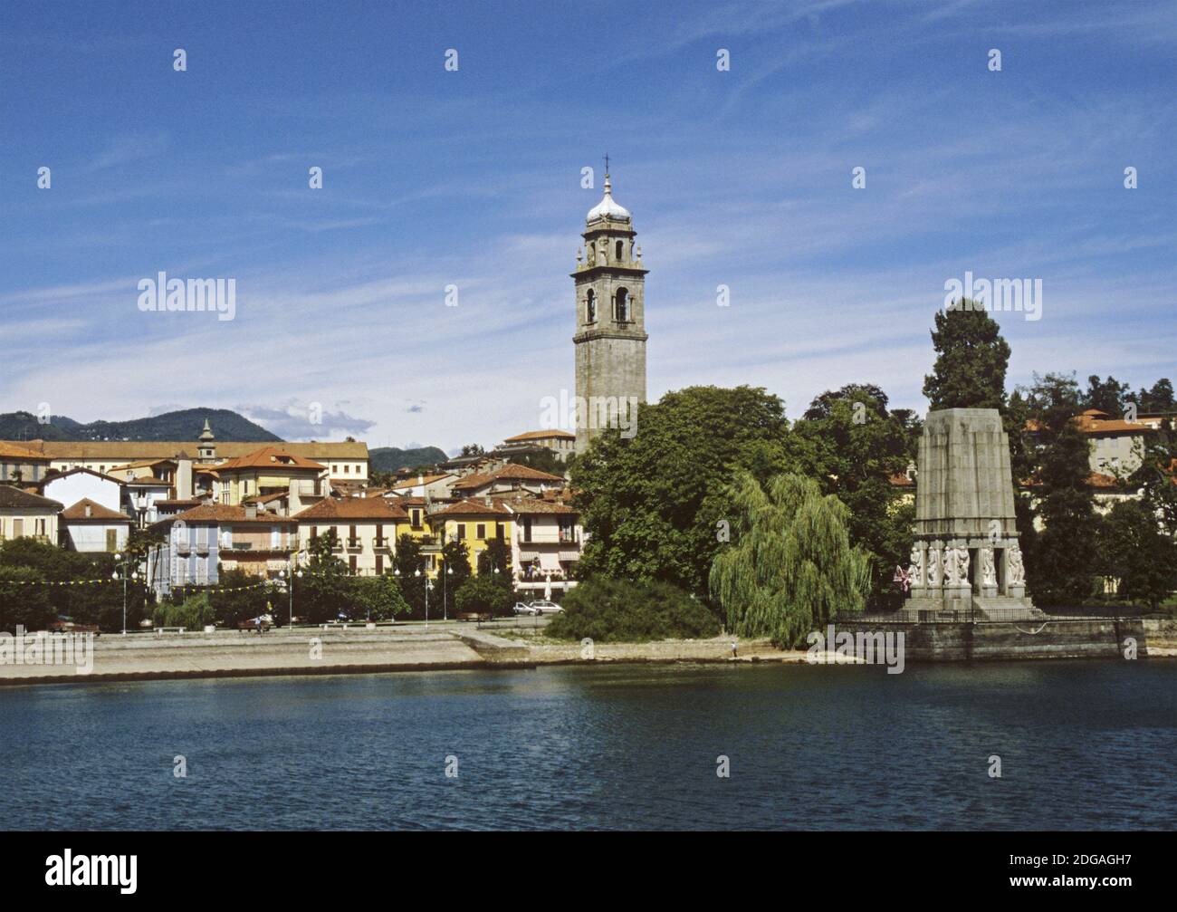 the town of Pallanza with the Cadorna mausoleum on the right, Lake Maggiore, Piedmont, Italy Stock Photo