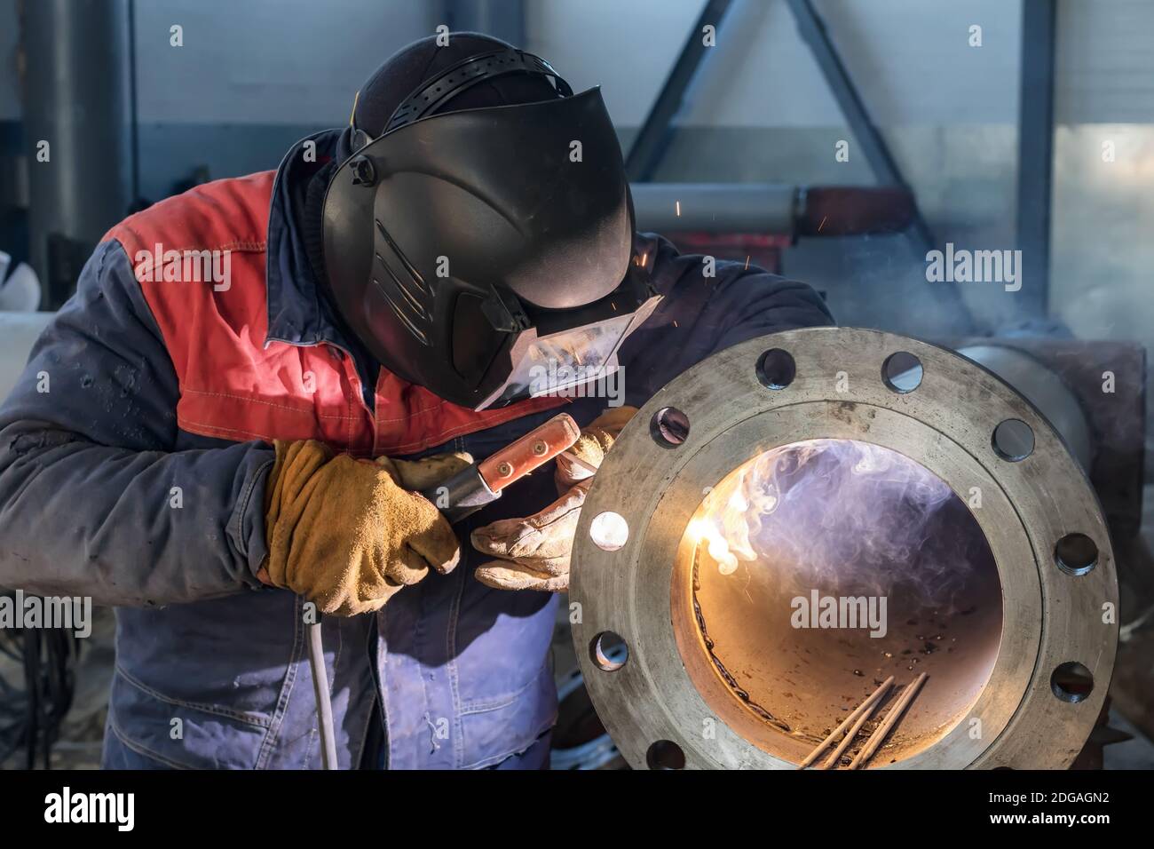 Metal flange tool hires stock photography and images Alamy