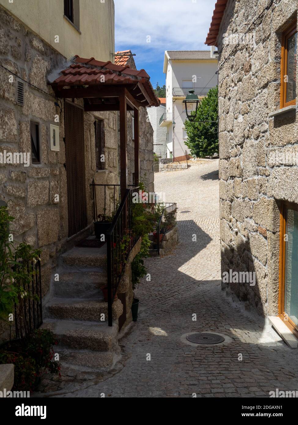 Stone houses of Sabugueiro hamlet, Serra da Estrela, Portugal Stock Photo