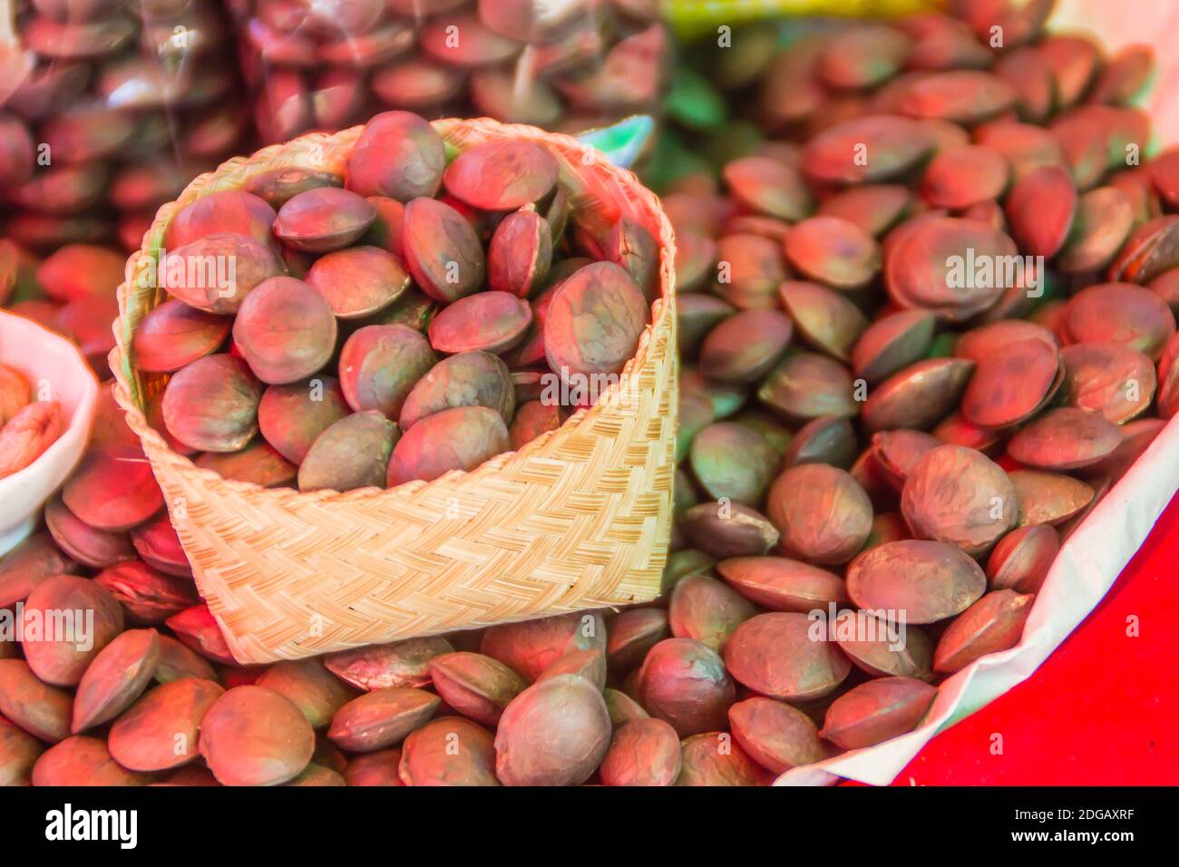 Inchi nuts hi-res stock photography and images - Alamy