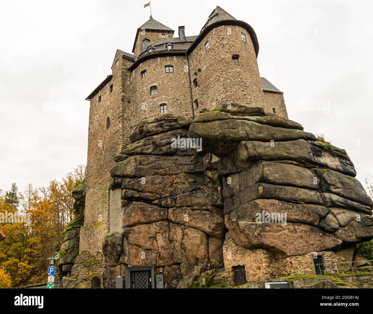 Falkenberg Castle, Bavaria, Germany. Over 1,000 years ago, Falkenberg Castle was built on a prominent granite formation. Today, an elevator leads through the old well shaft to the hotel and museum Stock Photo