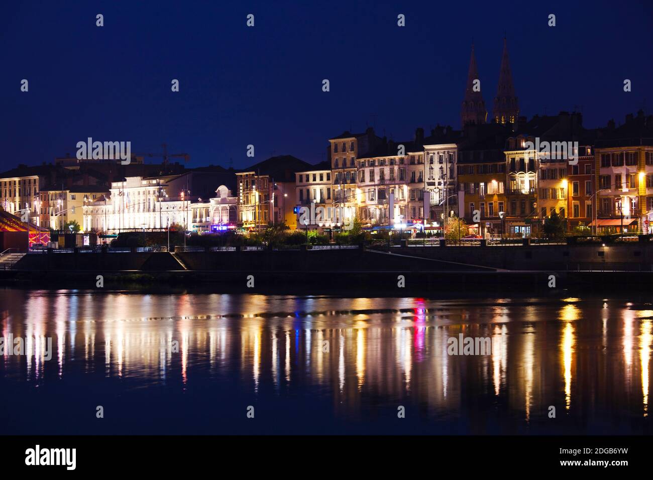 Buildings at the waterfront, Quai Lamartine, Saone River, Macon, Burgundy, Saone-et-Loire, France Stock Photo