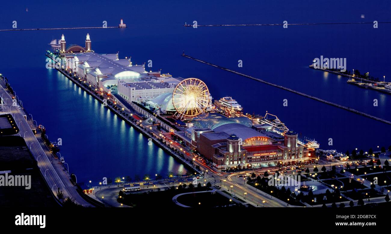 Navy Pier lit up at dusk, Lake Michigan, Chicago, Cook County, Illinois, USA Stock Photo