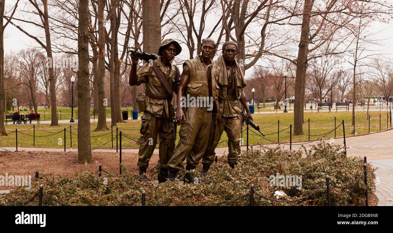 The Three Soldiers bronze statues at The Mall, Washington DC, USA Stock Photo Alamy