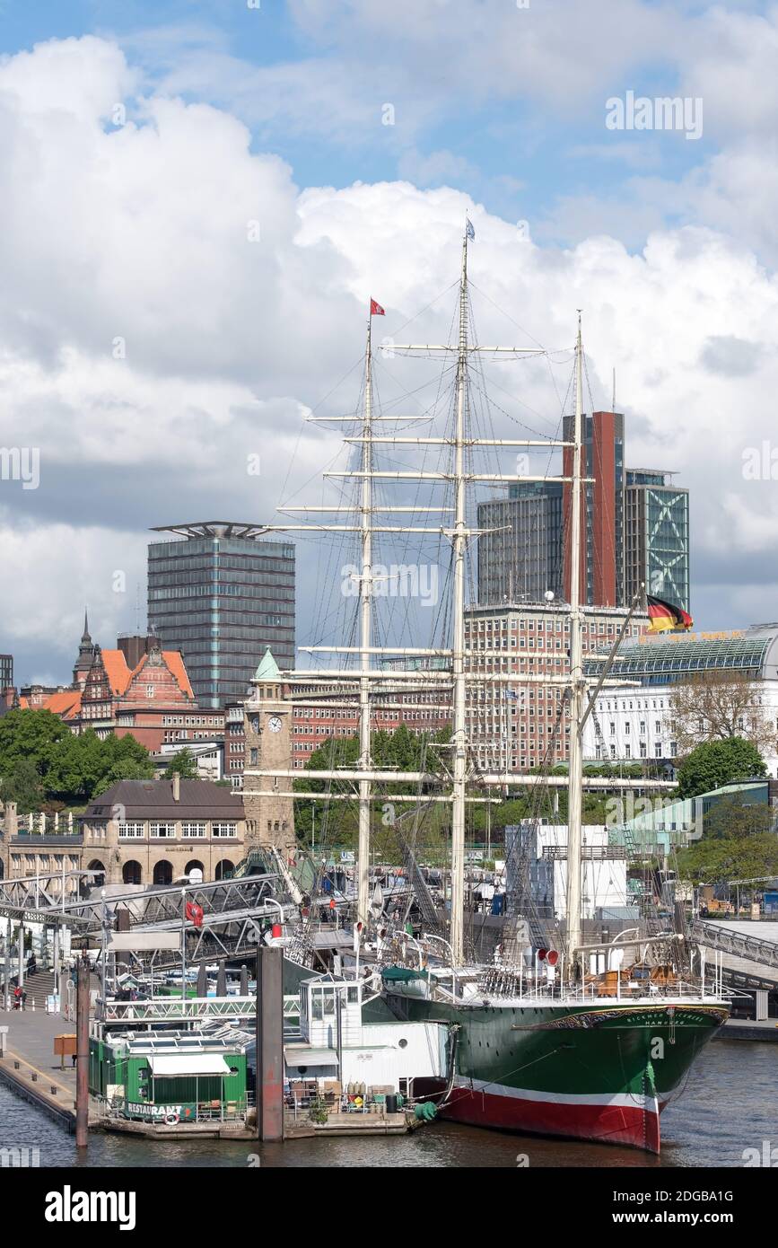 Landing bridges hires stock photography and images Alamy