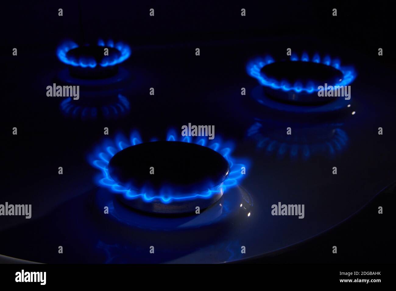 Gas. Burning blue flame kitchen stove Stock Photo Alamy