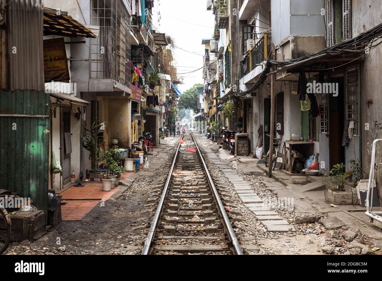 Train Market street Hanoi Stock Photo Alamy