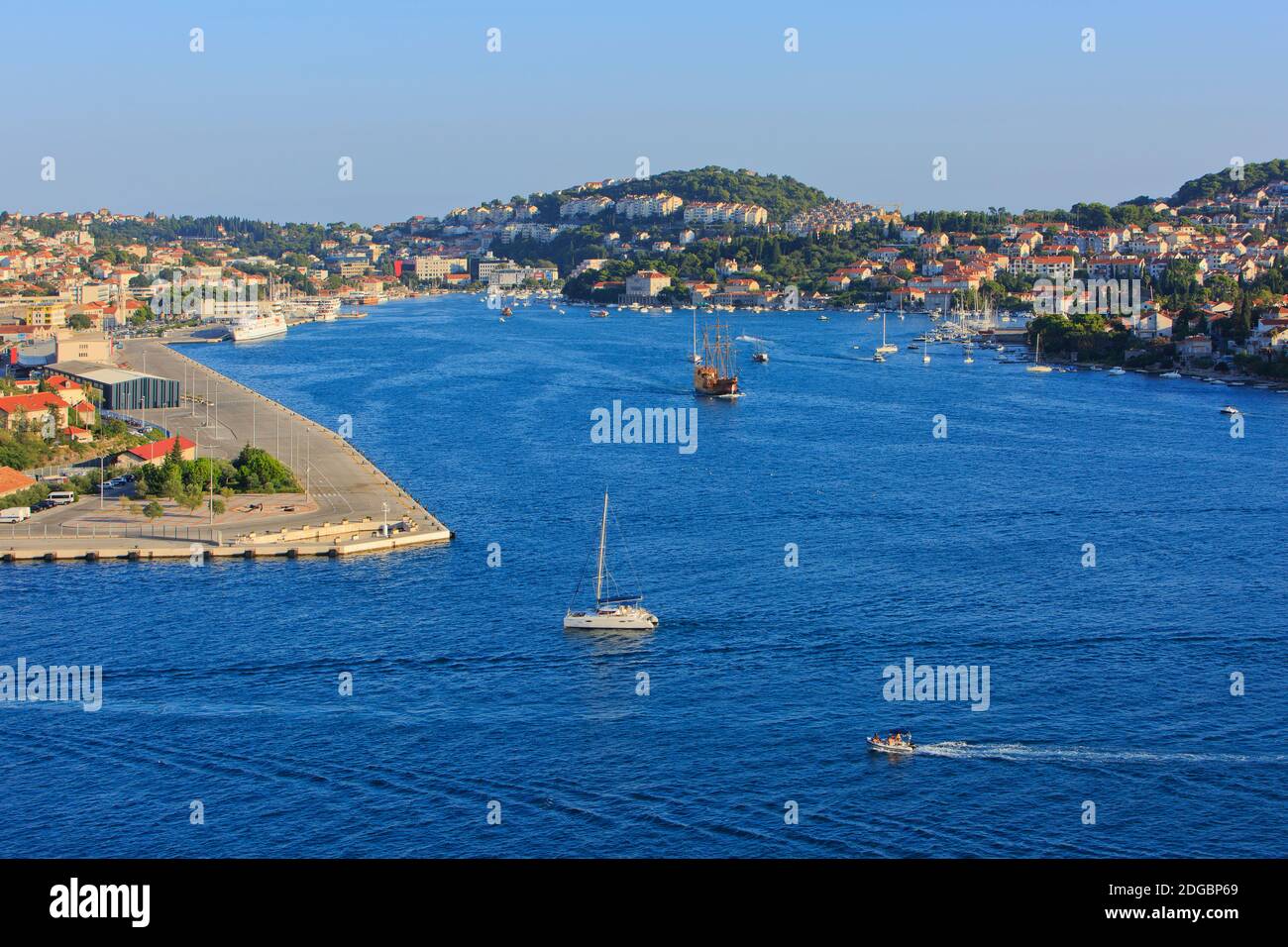 Replica of a threemasted 16thcentury "karaka" sailing ship sailing