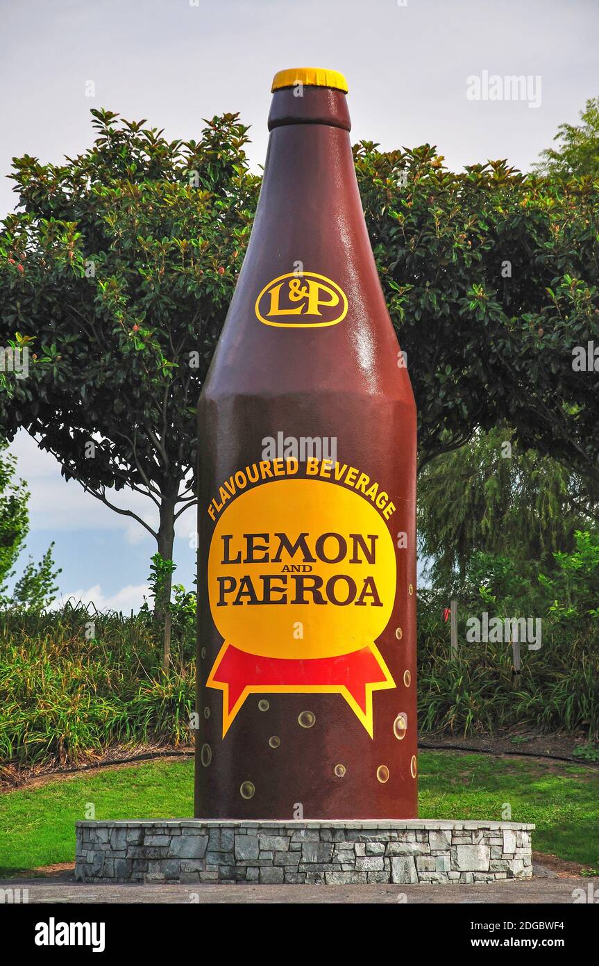The Giant Lemon & Paeroa soft drink bottle, Paeroa, Waikato Region, North Island, New Zealand Stock Photo