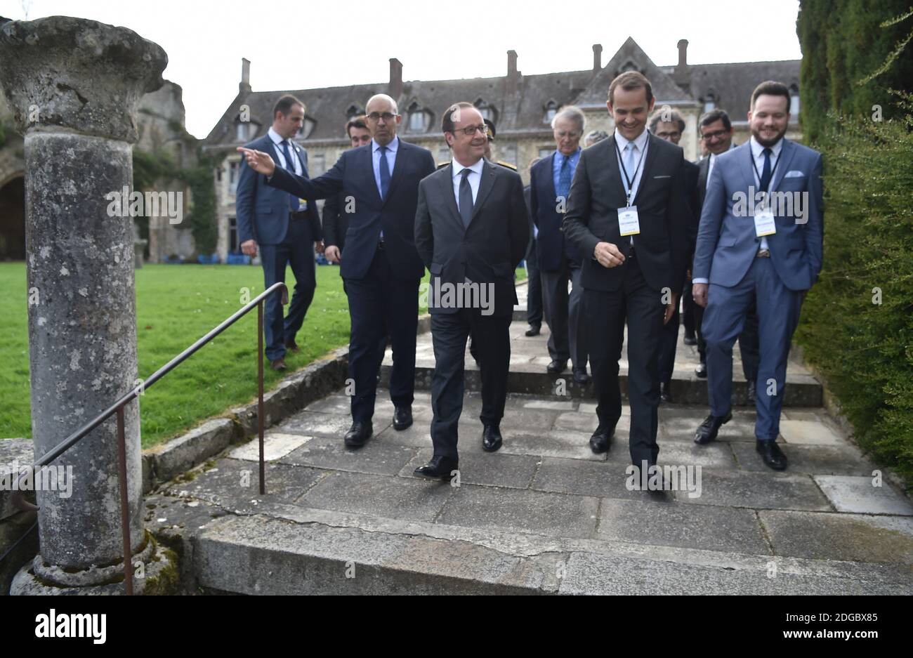 Jean-Jaures Foundation director-general Gilles Finchelstein, Jean-Jaures Foundation president Henri Nallet, French President Francois Hollande, French Secretary of State for European Affairs Harlem Desir during the 3rd session of the Initiative 'Think Tanks Tandem - Together for Europe' focused on the economic and monetary policy of the European Union and hosted by the Jean-Jaures Foundation at Abbaye des Vaux-de-Cernay, in Cernay-la-Ville, near Paris, France on March 31, 2017. Photo by Christian Liewig/ABACAPRESS.COM Stock Photo