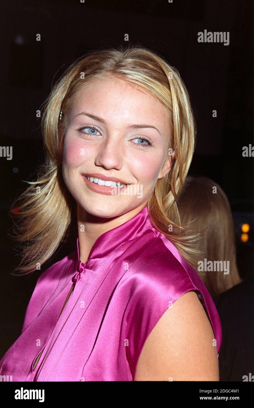 ARCHIVE: LOS ANGELES, CA. July 28, 1994: Actress Cameron Diaz at premiere "The Mask" in Los Angeles. File photo © Paul Smith/Featureflash Stock - Alamy