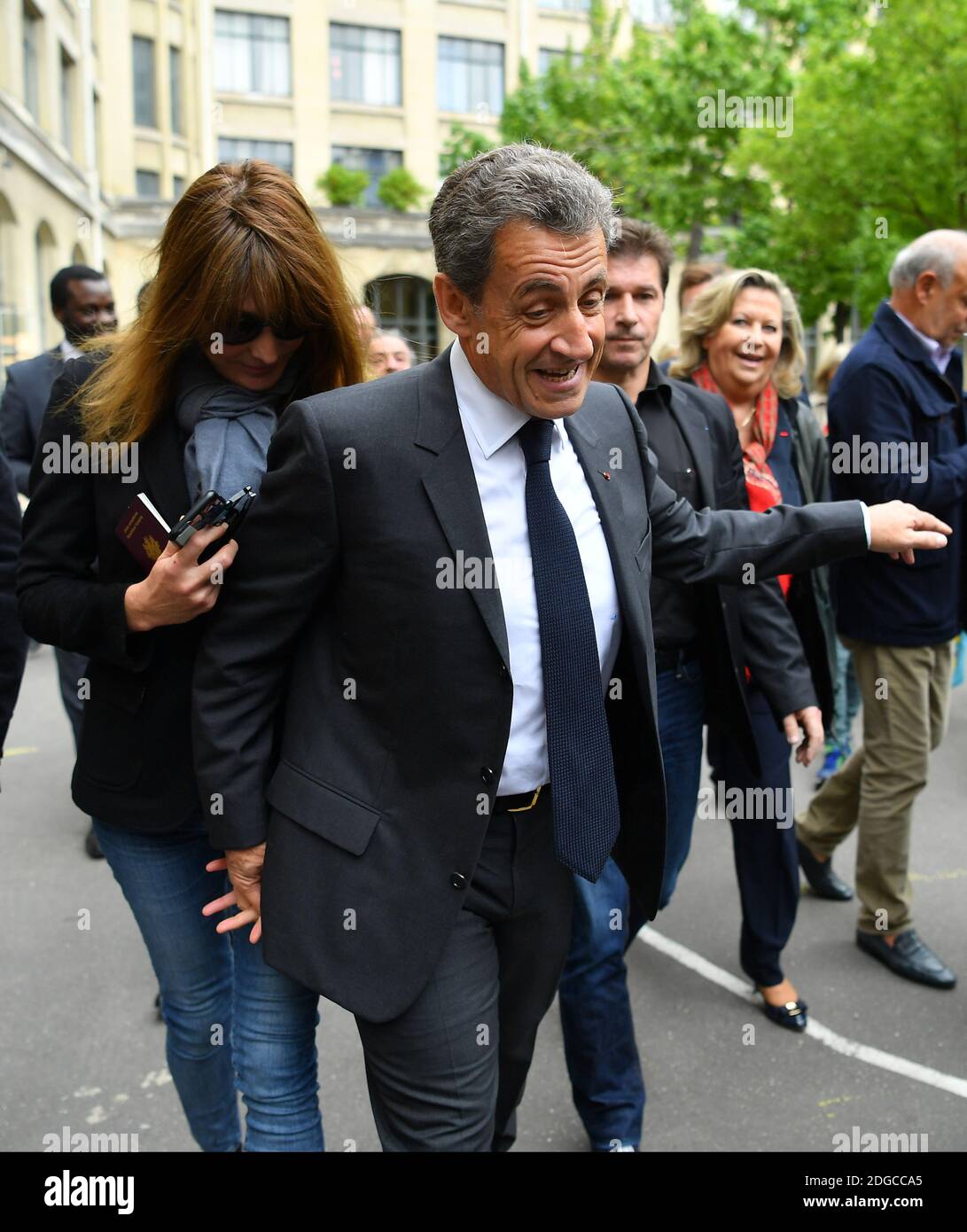 Former president Nicolas Sarkozy and his wife Carla Bruni Sarkozy cast ...