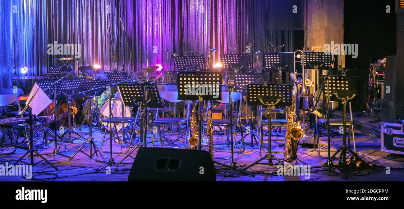 Online Music Concert or Event. Empty Stage. Music Background. live Music.  Jazz Online. Musical Instruments and Equipment on Illuminated Stage without  Stock Photo - Alamy