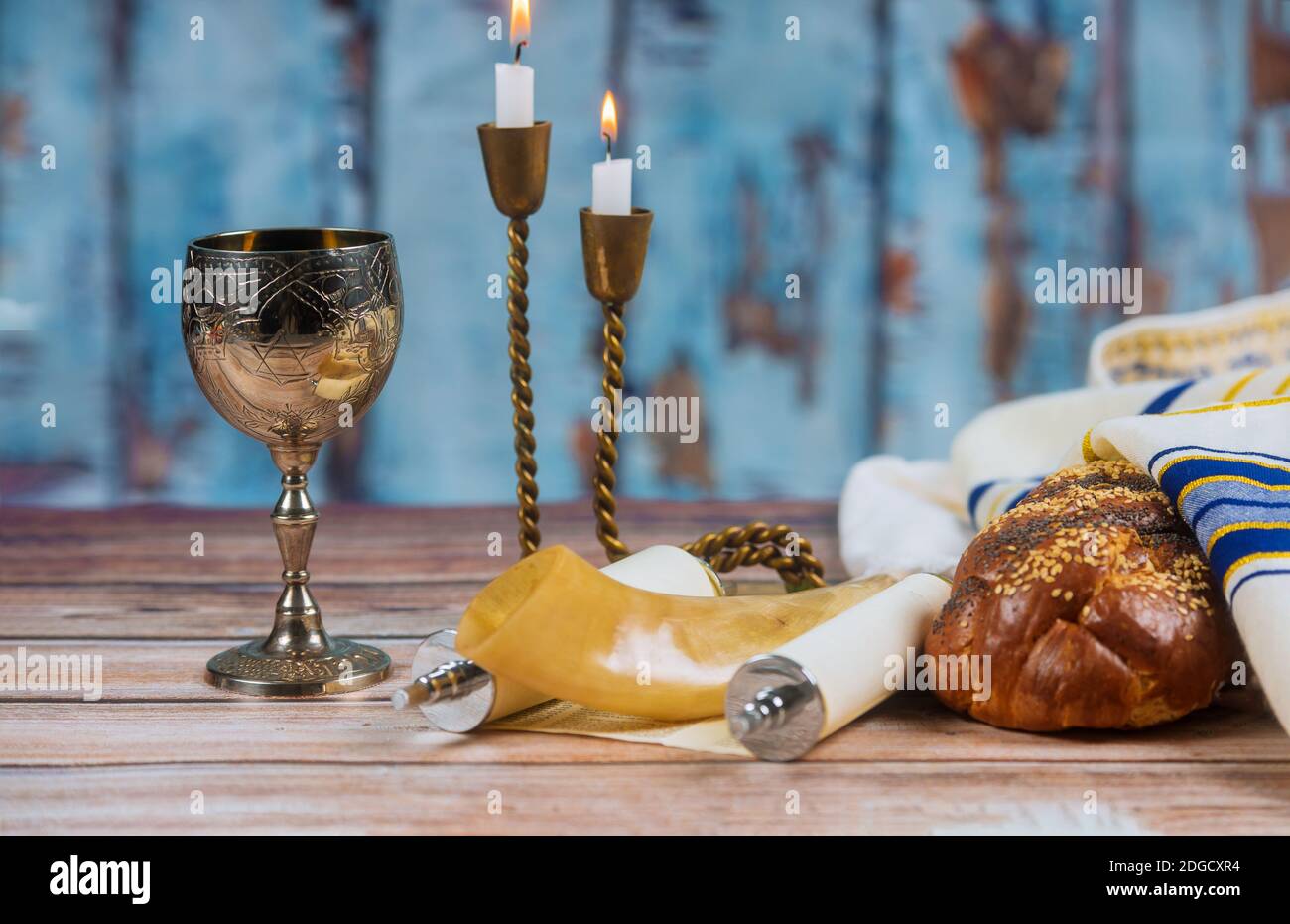 Homemade challah, wine and candles for Shabbat Stock Photo Alamy