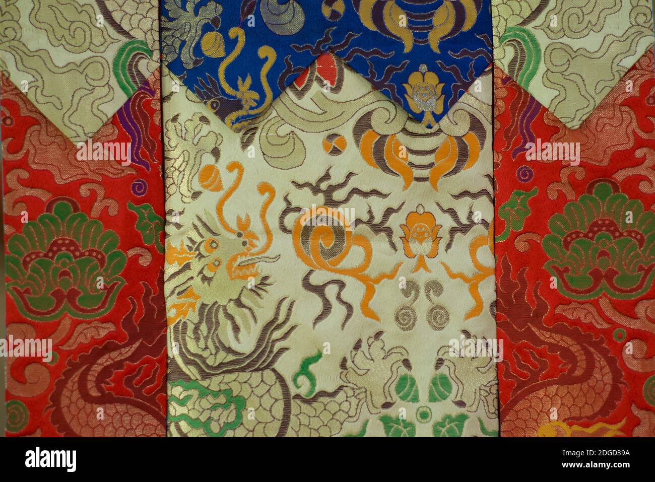 Brocade fabric hi-res stock photography and images - Alamy