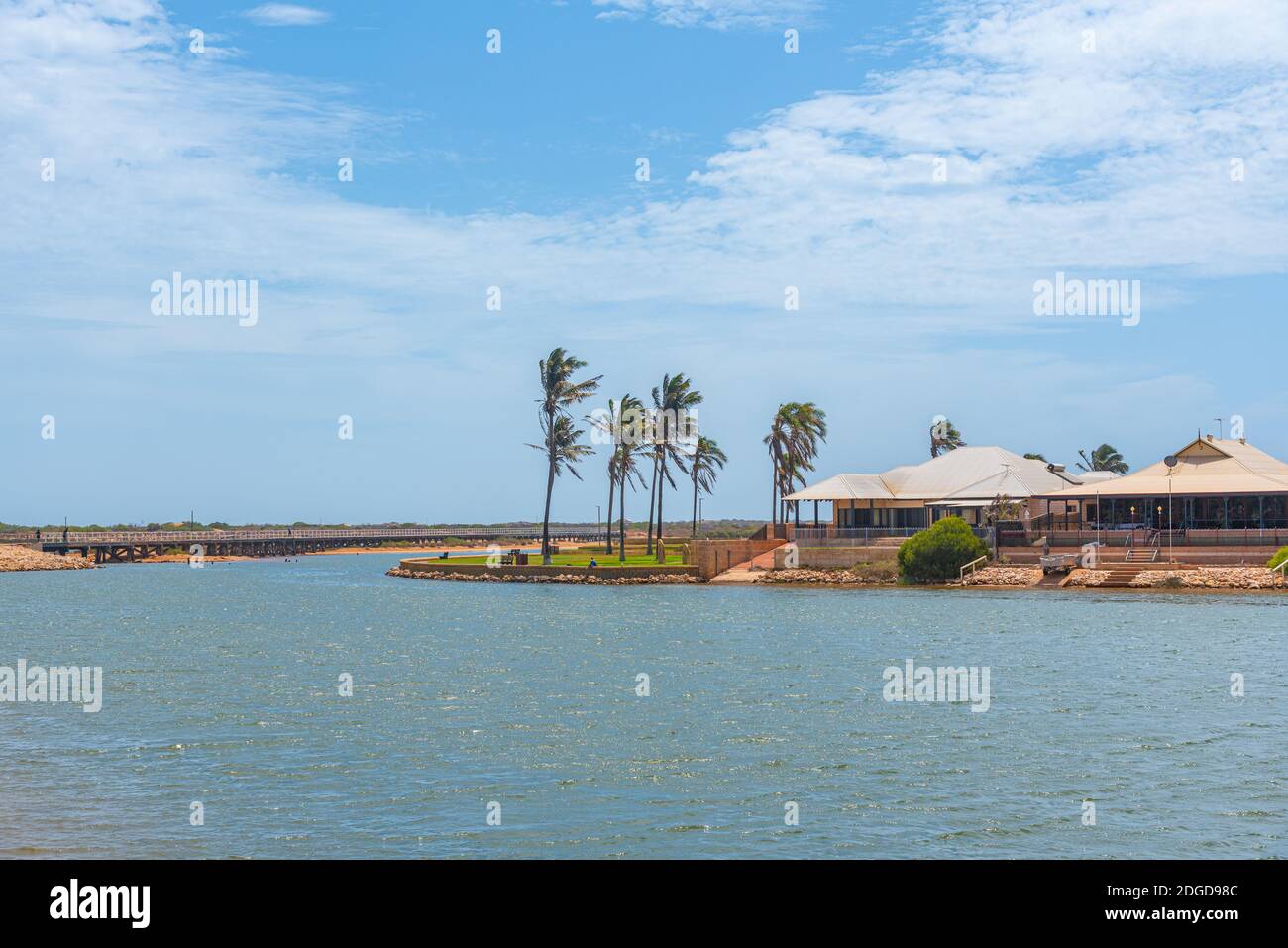 Carnarvon road hires stock photography and images Alamy