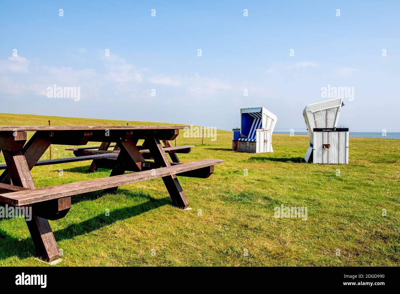 Sunbathing protection hires stock photography and images Alamy