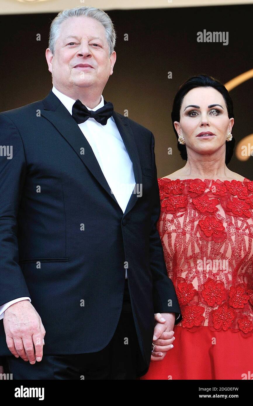 Elizabeth Keadle and Al Gore attending the The Killing Of A Sacred Deer