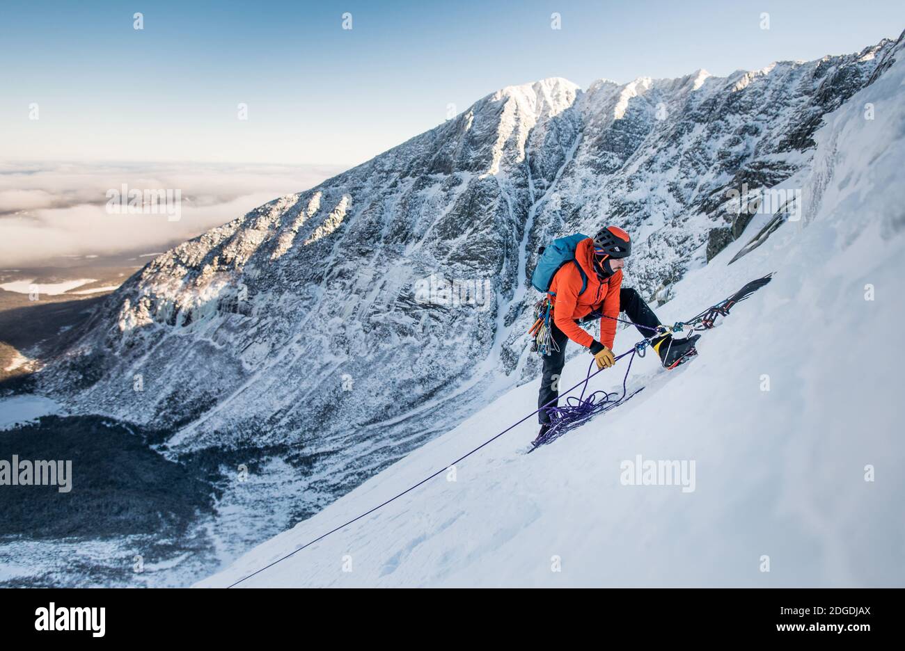 Climber knife hi-res stock photography and images - Alamy