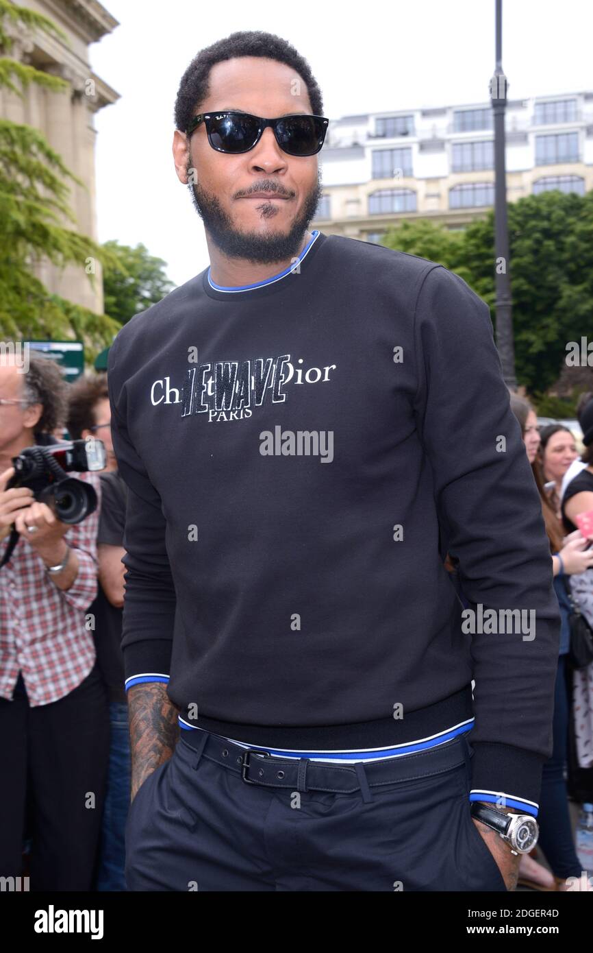 Carmelo Anthony attending the Dior Homme show during the Paris Men's  fashion Week Spring Summer 2018, in Paris, France on june 24, 2017. Photo  by Aurore Marechal/ABACAPRESS.COM Stock Photo - Alamy