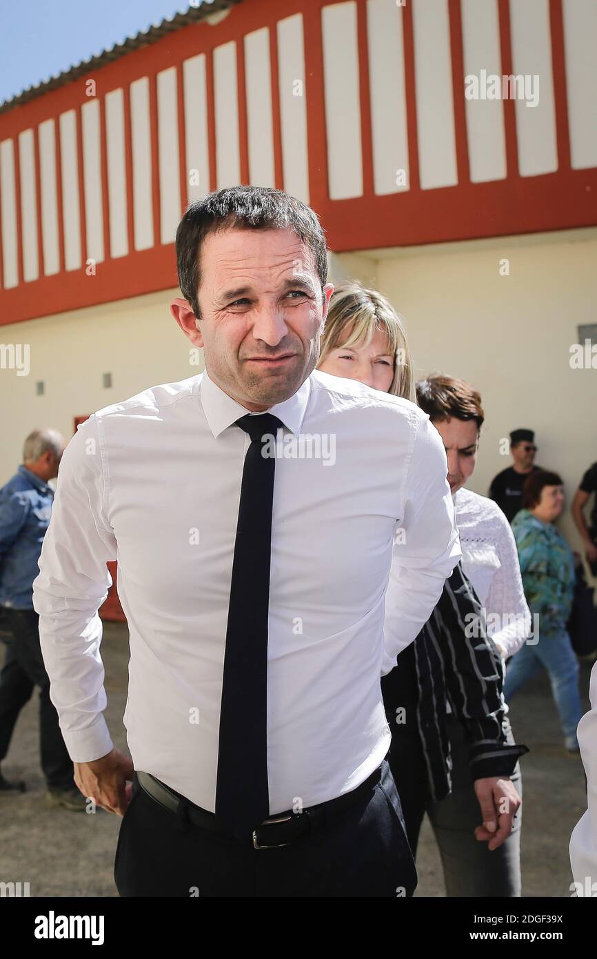 Benoit Hamon, candidate of the left-wing party 'Parti Socialiste' for presidential elections 2017 attends a Landaise race ( course landaise) in Aignan, France on April 17, 2017. Photo by Thibaud Moritz/ABACAPRESS.COM Stock Photo