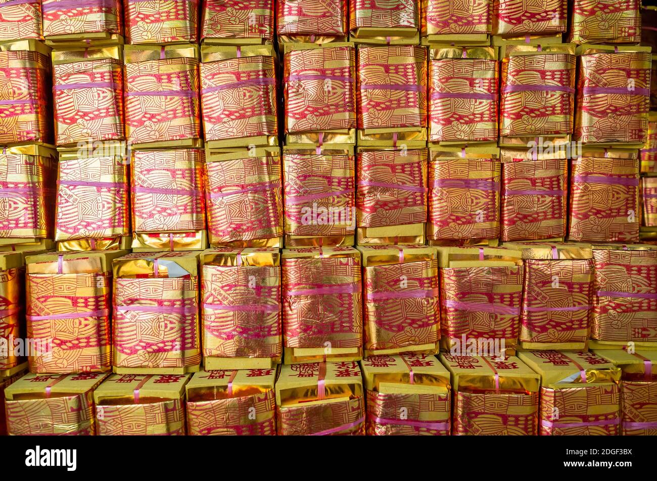 Chinese joss gold papers Stock Photo Alamy